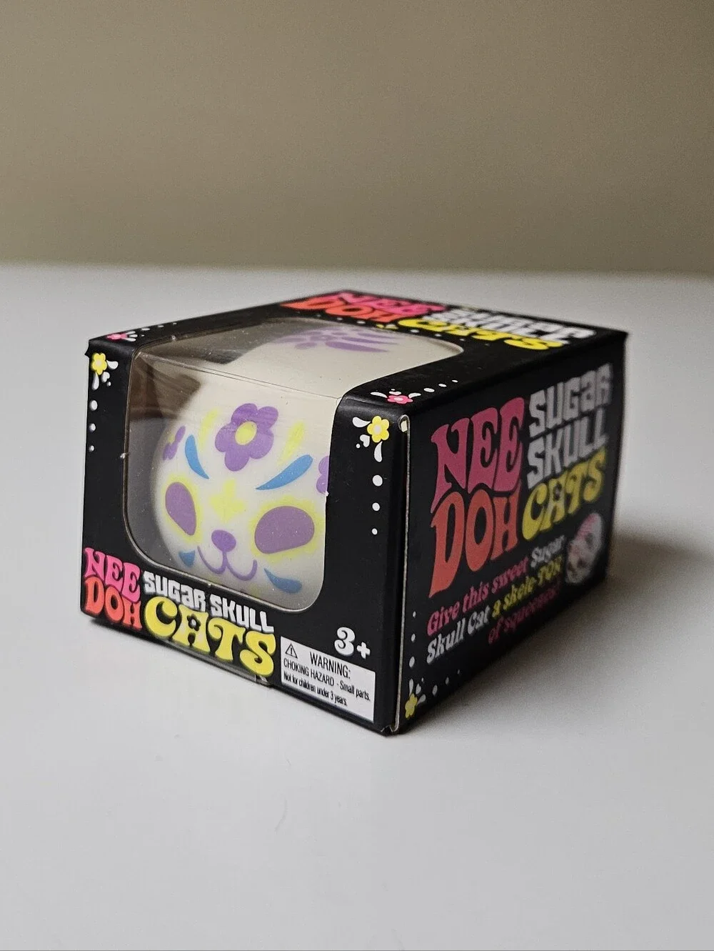 Scyhlling Needoh Sugar Skull Cat Glow In The Dark 100%   Authentic New Squishy
